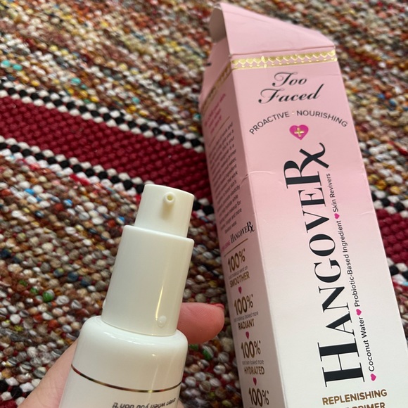 Too Faced Hangover Replenishing Face Primer NIB - Picture 3 of 9